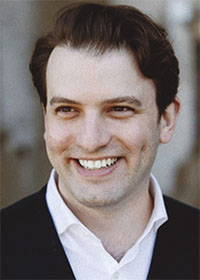 Evan Bravos '10