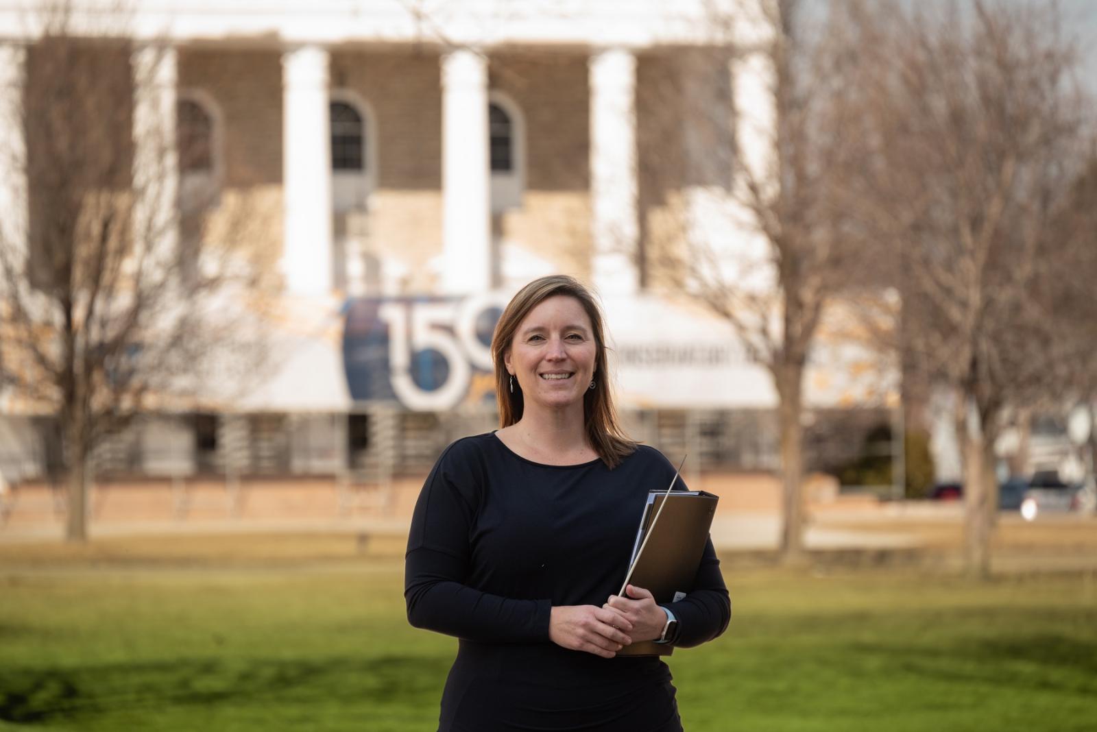 Portrait on Main Hall Green: Shannon Gravelle (Photo by Jacob Hanekamp '25)